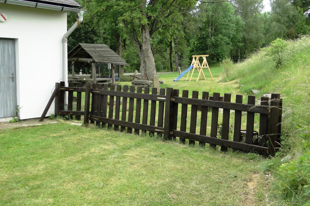 Tradicni Hostinec Aparthotel Sněžné Buitenkant foto